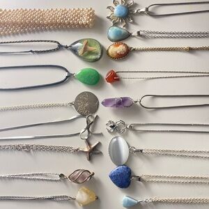 17 Multi-Color Women’s Necklace Bunlde